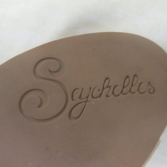 Seychelles Adapt Silver Leather Upper Heels - 3 Inch Heels - Picture 5 of 8